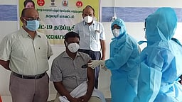 அரூரில் கரோனா தடுப்பூசி போடும் பணிகள் தொடக்கம்