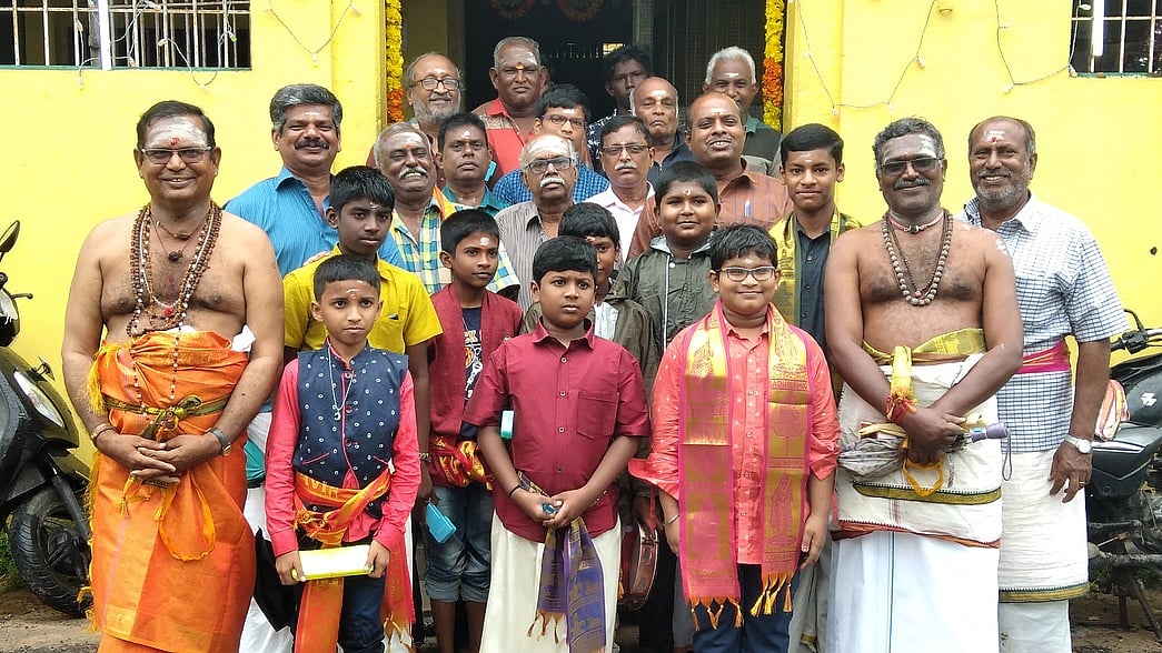 ஆறுமுகனேரியில் மாா்கழி பஜனை நிறைவு