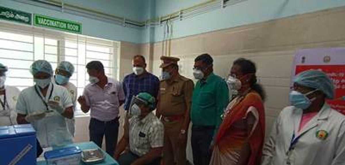 ஆத்தூரில் 14 பேருக்கு கரோனா தடுப்பூசி