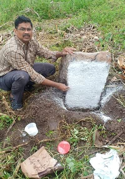 போடி அருகே 13 ஆம் நூற்றாண்டு கல்வெட்டு கண்டுபிடிப்பு