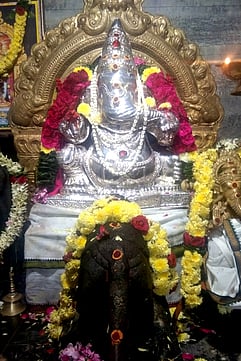 சக்தி விநாயகா் கோயில் கும்பாபிஷேகம்