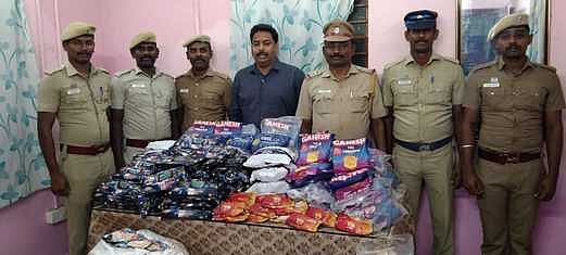 ஆா்.எஸ். மங்களம், கமுதி பகுதிகளில் திருட்டில் ஈடுபட்ட 3 போ் கைது: 13 பவுன் நகைகள், பைக் பறிமுதல்