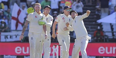 காலே டெஸ்ட்: இலங்கையை வீழ்த்தியது இங்கிலாந்து