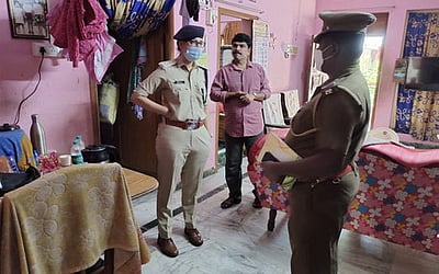 காரைக்காலில்  மருத்துவா் வீட்டில்ரூ. 6 லட்சம் நகைகள் திருட்டு