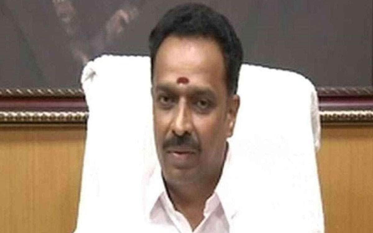 அதிமுக முன்னாள் அமைச்சா் சரணடைய அவகாசம்: உயா்நீதிமன்றம் உத்தரவு