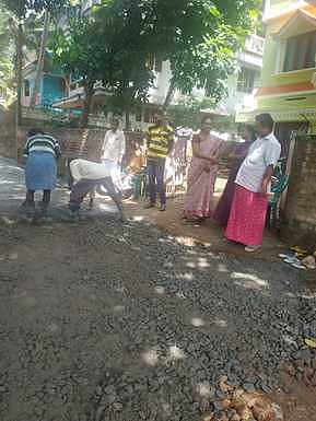 குளப்புறம் ஊராட்சியில் சாலை பணி தொடக்கம்