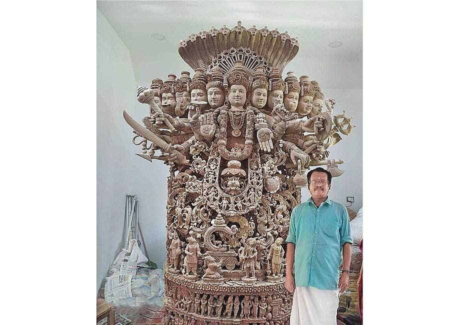 பத்தரை அடி உயர சிலை..!