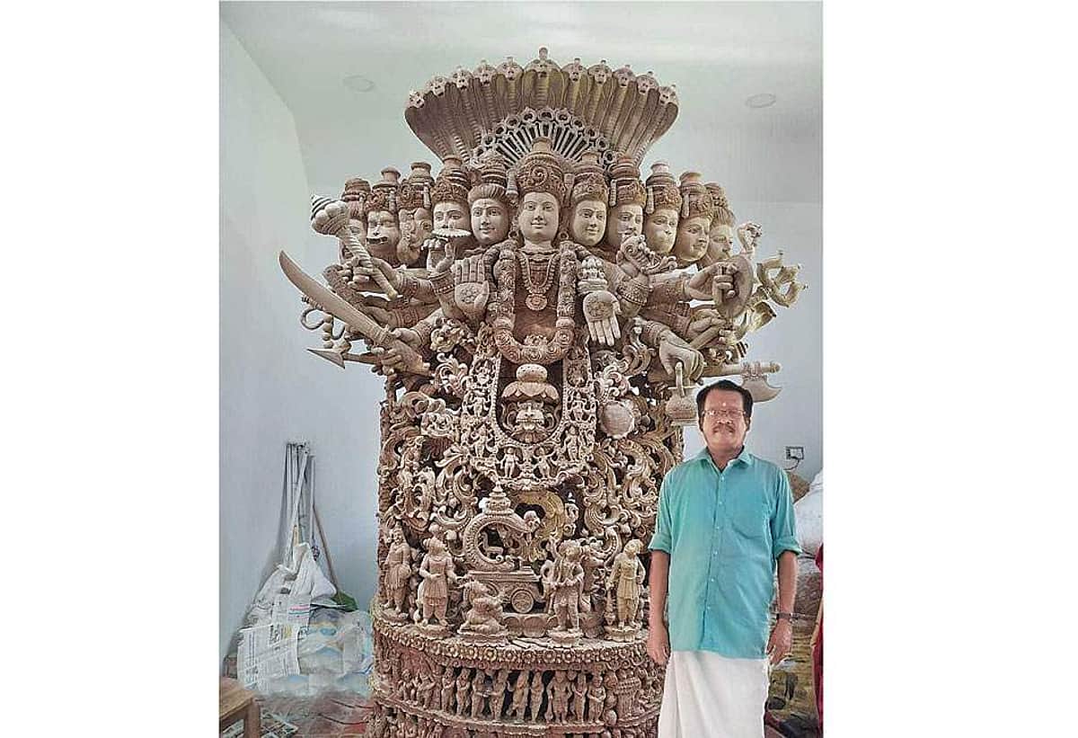 பத்தரை அடி உயர சிலை..!