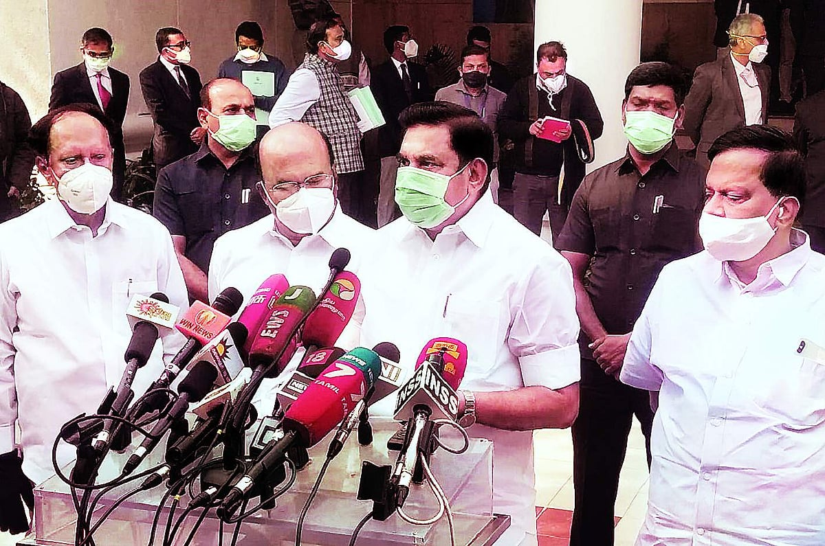 அதிமுகவி‌ல் சசிகலா இணைய வா‌ய்‌ப்பி‌ல்லை: முத‌ல்வ‌ர் எட‌ப்பாடி கே.பழனிசாமி தி‌ட்டவ‌ட்ட‌ம்