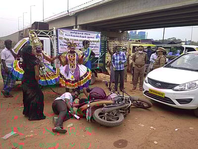 செங்குன்றத்தில் சாலைப் பாதுகாப்பு விழிப்புணர்வு நிகழ்ச்சி