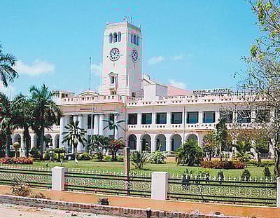 அண்ணாமலைப் பல்கலை. 58 பேராசிரியர்கள் பணி நீக்கம்!