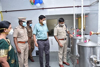 புனித தோமையர் மலை ஆயுதப்படை வளாகத்தில் நவீன சமையலறை திறப்பு