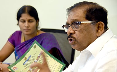 கேரளம்: பேரவைத் தேர்தல் குறித்து நிர்வாகிகளுடன் காங். ஆலோசனை