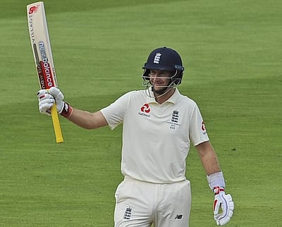 இங்கிலாந்துக்காக அதிக டெஸ்ட் ரன்கள்: ஒரேநாளில் 2 பேரை முந்திய ரூட்