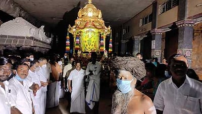 வைத்தீஸ்வரன்கோயிலில் அதிமுகவினா் வழிபாடு