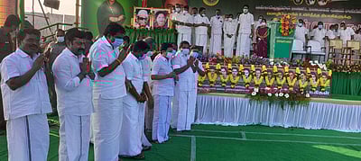 உளுந்தூர்பேட்டையில் அதிமுக பொதுக்கூட்டம்: முதல்வர் பங்கேற்பு