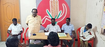 குடும்பத்தில் ஒருவருக்கு அரசு வேலை கோரி மாநாடுஇளைஞா் பெருமன்றம் முடிவு