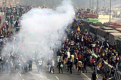 தில்லி விவசாயிகள் பேரணியில் ஏற்பட்ட வன்முறைக்கு ஆம் ஆத்மி கண்டனம்