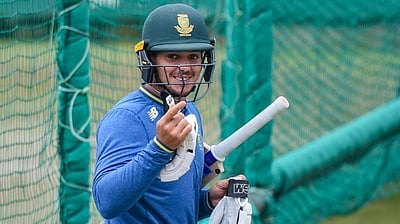 14 வருடங்கள் கழித்து பாகிஸ்தானில் டெஸ்ட் தொடரில் விளையாடும் தென் ஆப்பிரிக்க அணி!