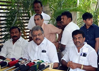 திமுக கூட்டணியில் தேமுதிக இணைந்தது மக்களின் மனநிலைக்கு நேர்மாறாக உள்ளது: ஜி.கே. வாசன்