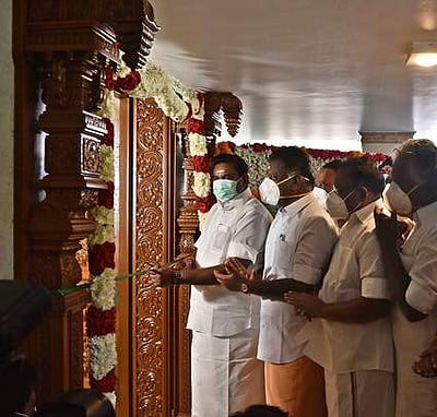 வேதா நினைவு இல்லம்: திறந்து வைத்தார் முதல்வர்