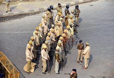 தில்லியில் குண்டுவெடிப்பு எதிரொலி: மும்பையில் பாதுகாப்பு அதிகரிப்பு