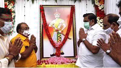 கட்டபொம்மன் பிறந்த நாள்: முதல்வர் எடப்பாடி பழனிசாமி மரியாதை