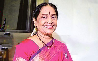 ரோஜா மலரே! - 74: படப்பிடிப்பு தளத்திலேயே விளையாட்டு போட்டி - குமாரி சச்சு