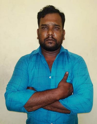 நீதி மன்றத்தில் குற்ற வழக்கில் ஆள் மாறாட்டம் செய்த நபா் கைது