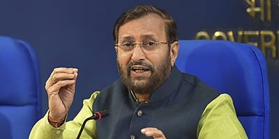 ஓடிடி படங்கள், தொடர்களுக்கான கட்டுப்பாடுகள் விரைவில் வெளியிடப்படும்: மத்திய அமைச்சர்