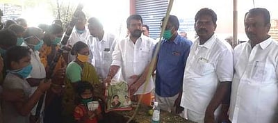 சங்ககிரி வட்டத்தில்  பொங்கல் பரிசுத் தொகுப்பு வழங்கல்