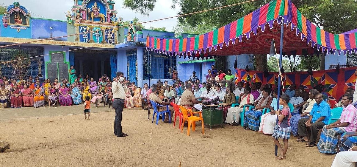 அடிப்படை வசதிகள் கோரி செங்கனூர் கிராம மக்கள் உள்ளிருப்புப் போராட்டம்
