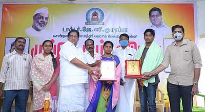 பேராவூரணி குமரப்பா பள்ளியில் முப்பெரும் விழா