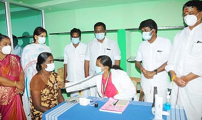 அம்மா சிறு மருத்துவமனைகளுக்கு வரும் வாரத்தில் 835 மருத்துவா்கள் நியமனம்