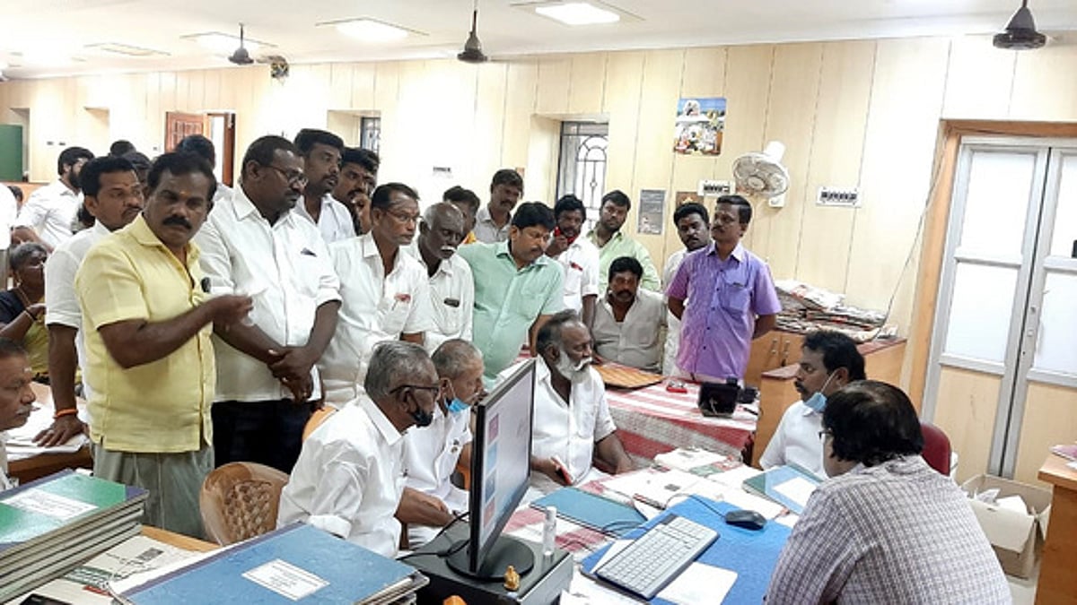 ராமேசுவரம் கோயில் தீா்த்தக் கிணறுகளில் பக்தா்கள் புனித நீராட அனுமதிக்கக் கோரி திமுக கஞ்சித் தொட்டிப் போராட்டம் அறிவிப்பு