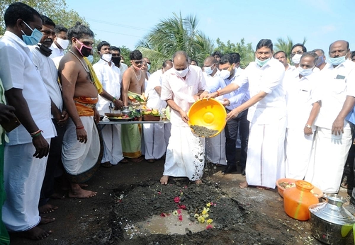 ரூ.1.96 கோடியில் சாலை சீரமைப்புப் பணி