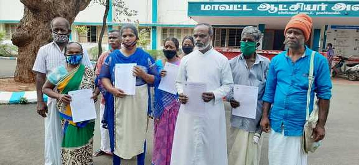 துப்பாக்கி சூட்டில் பாதிக்கப்பட்ட மீனவா் குடும்பத்துக்கு உரிய இழப்பீடு வழங்க கோரிக்கை