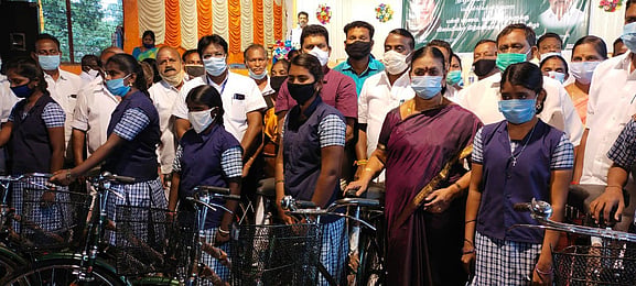 தமிழகத்தில் ரூ. 7000 கோடி மதிப்பில் திருமண உதவித்தொகை, தாலிக்குத் தங்கம் வழங்கல்: அமைச்சா் வெ. சரோஜா தகவல்