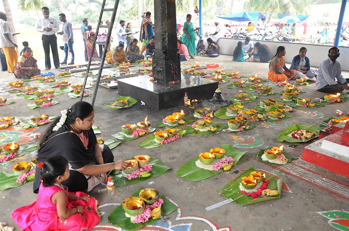 கல்லுக்குறிக்கியில் தேய்பிறை அஷ்டமி