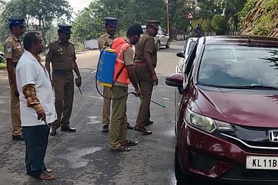 பறவைக் காய்ச்சல் எதிரொலி: தமிழக சோதனைச் சாவடிகளில் எந்தவிதமான சோதனைகள்?