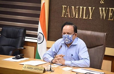 ‘தடுப்பூசி காரணமாக எந்த மரணமும் ஏற்படவில்லை’: ஹர்ஷ் வர்தன்