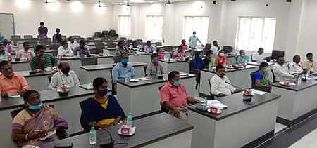 விலையில்லா கால்நடைகள் வழங்குவதில் பாரபட்சம் கூடாது