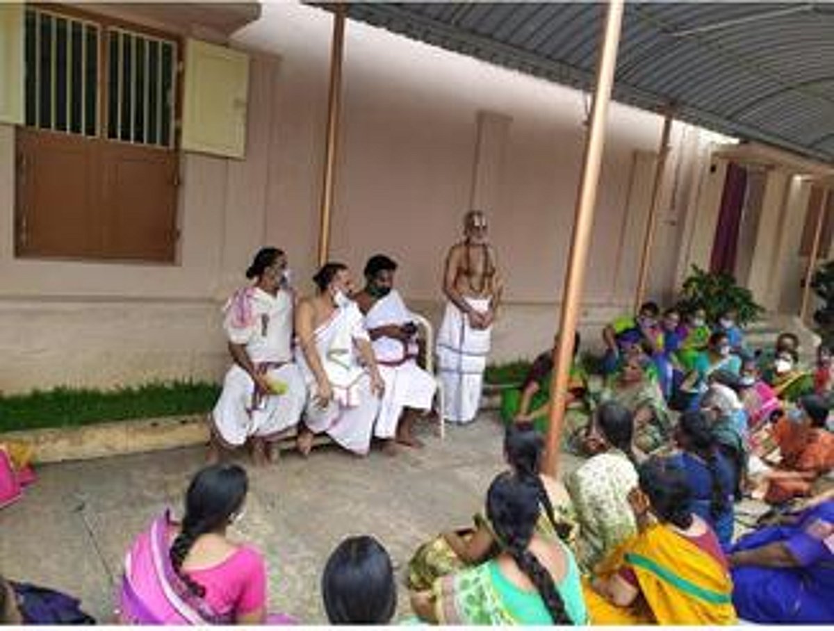 ஸ்ரீரங்கம் கோயிலில் போராட்டம்: 50 போ் மீது வழக்கு