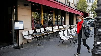 உணவகங்கள், திரையரங்குகள் மூடியேயிருக்கும்; பிரான்ஸில் தீவிரமெடுக்கும் கரோனா பாதிப்பு