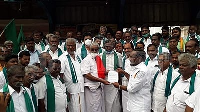 வேதாரண்யம் - தஞ்சை  வரையிலான விவசாயிகள் நீதி கேட்டு நெடும் பயண இயக்கம் தொடக்கம்