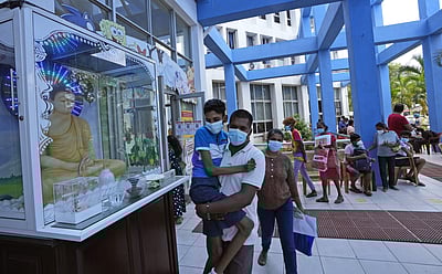 இலங்கையில் தளர்த்தப்பட்ட பொதுமுடக்கக் கட்டுப்பாடுகள்