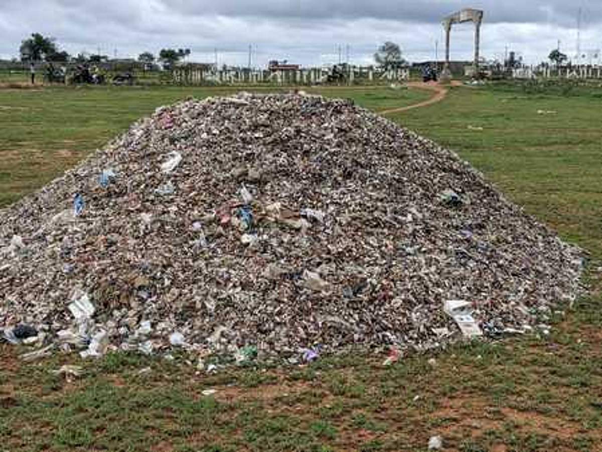 மிரட்டும் மருத்துவக் கழிவுகள்! மருத்துவக் கழிவு மேலாண்மை விதிகளை திருத்தியமைப்பது குறித்த தலையங்கம்