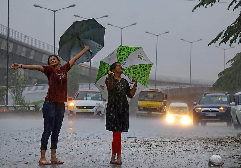 தமிழகத்தில் இன்றுமுதல்
பலத்த மழைக்கு வாய்ப்பு | Chance of heavy rain in Tamil Nadu from today