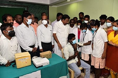 மாபெரும் தடுப்பூசி முகாம்: தடுப்பூசி செலுத்திக்கொண்டவர்களின் எண்ணிக்கையில் திருச்சிக்கு 4-ம் இடம் 