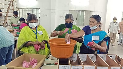 மேச்சேரி ஊராட்சி ஒன்றிய அலுவலகத்தில் வாக்கு எண்ணிக்கை துவக்கம்